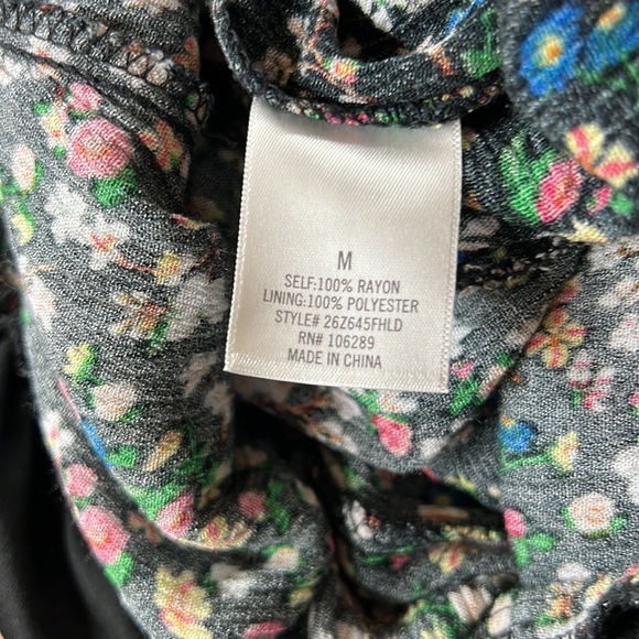 Sz M Mi Ami Floral Print Romper - Picture 10 of 10